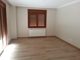 ŞAİR LATİFİ SOKAK UĞUR APT. (NİHAT BEY APT.)